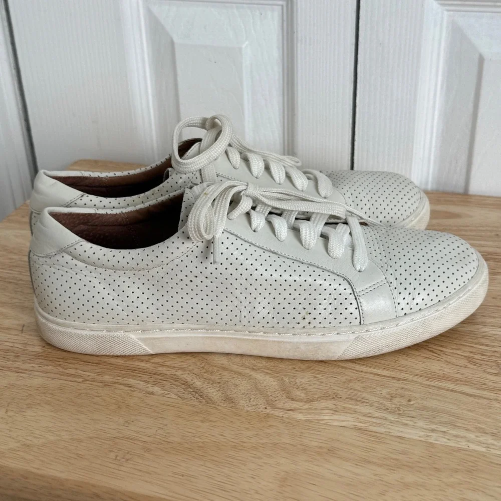 Caslon‎ Perforated Leather Sneakers 9M White Minimalist Low Top Trainers